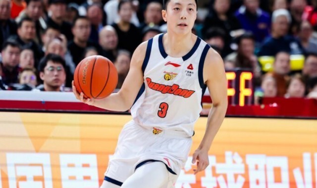 九游娱乐登录入口-广东大胜送四川17连败：胡明轩26分超朱芳雨 奎因36+11+6+6